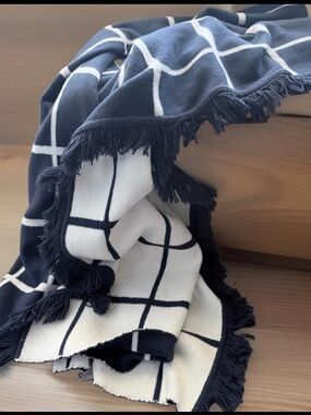 DOCOFIL Throw Blankets Navy White Window Pane Reversible Cotton 55x63" Portugal